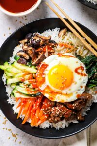 Bibimbap là gì? Khám phá món cơm trộn truyền thống của Hàn Quốc