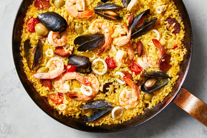 Paella là gì? Nguồn gốc, nguyên liệu và các loại paella nổi tiếng của Tây Ban Nha