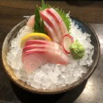 Sashimi là gì? Nguồn gốc, cách thưởng thức và phân biệt với sushi