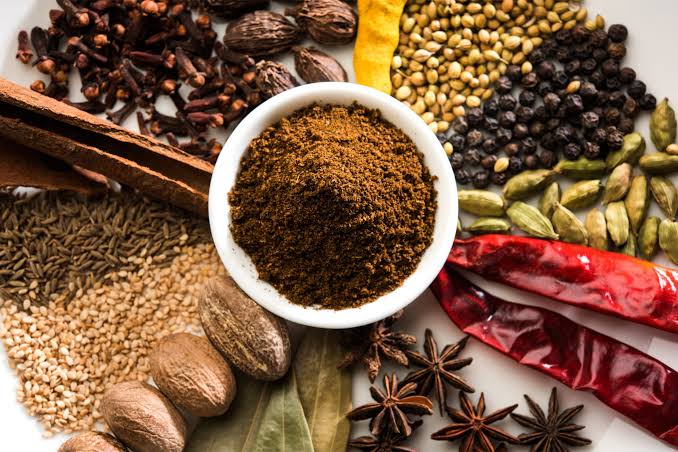 Masala là gì? Tìm hiểu hỗn hợp gia vị đặc trưng của ẩm thực Ấn Độ