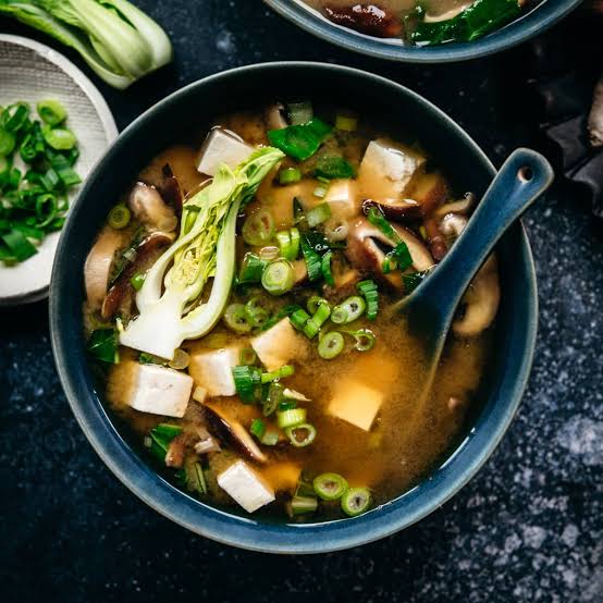 Miso là gì? Nguồn gốc, hương vị, cách dùng món súp Miso Nhật Bản